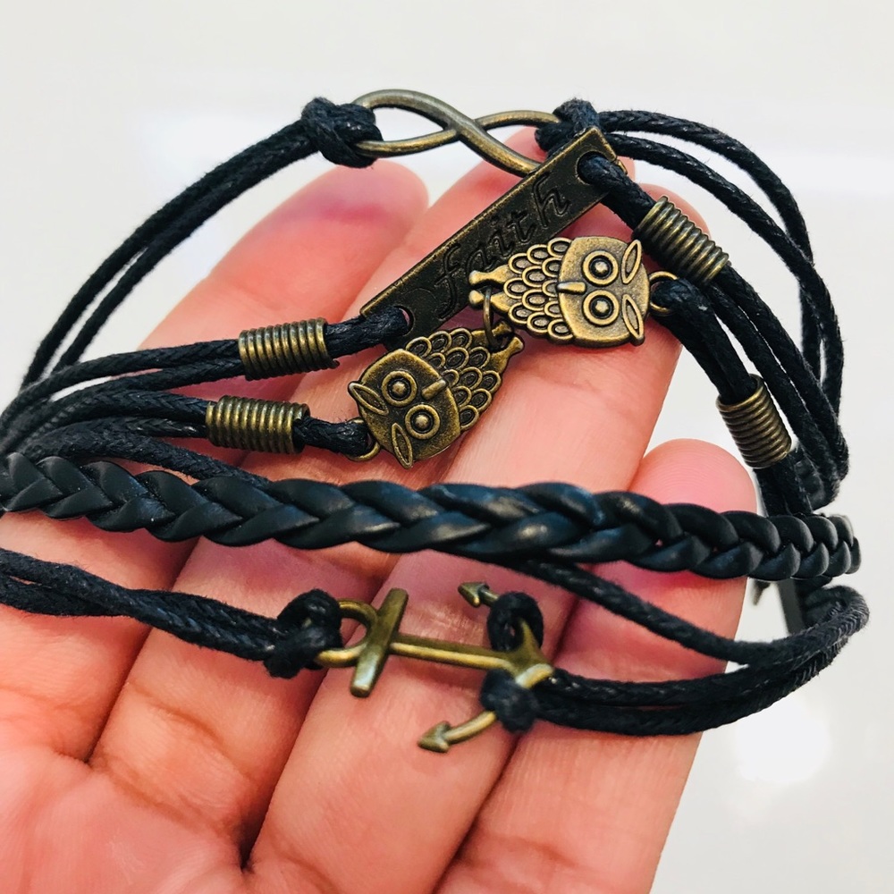 Black layered Bracelet - Picture 2 of 3
